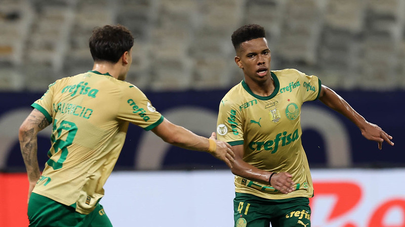 Palmeiras ainda vivo