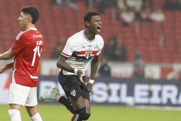 54698394963 ff8a4e0873 c